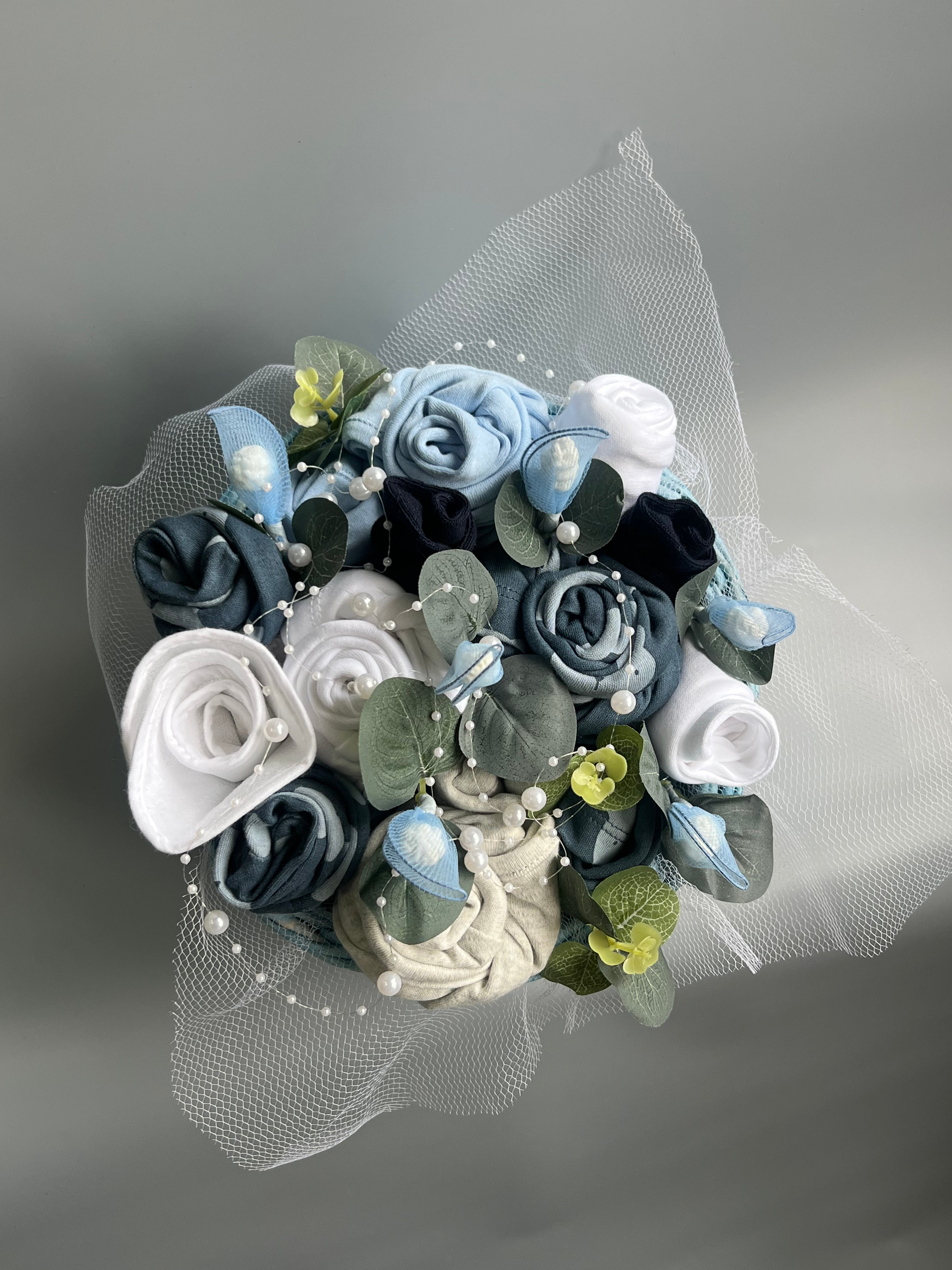 Blue round basket