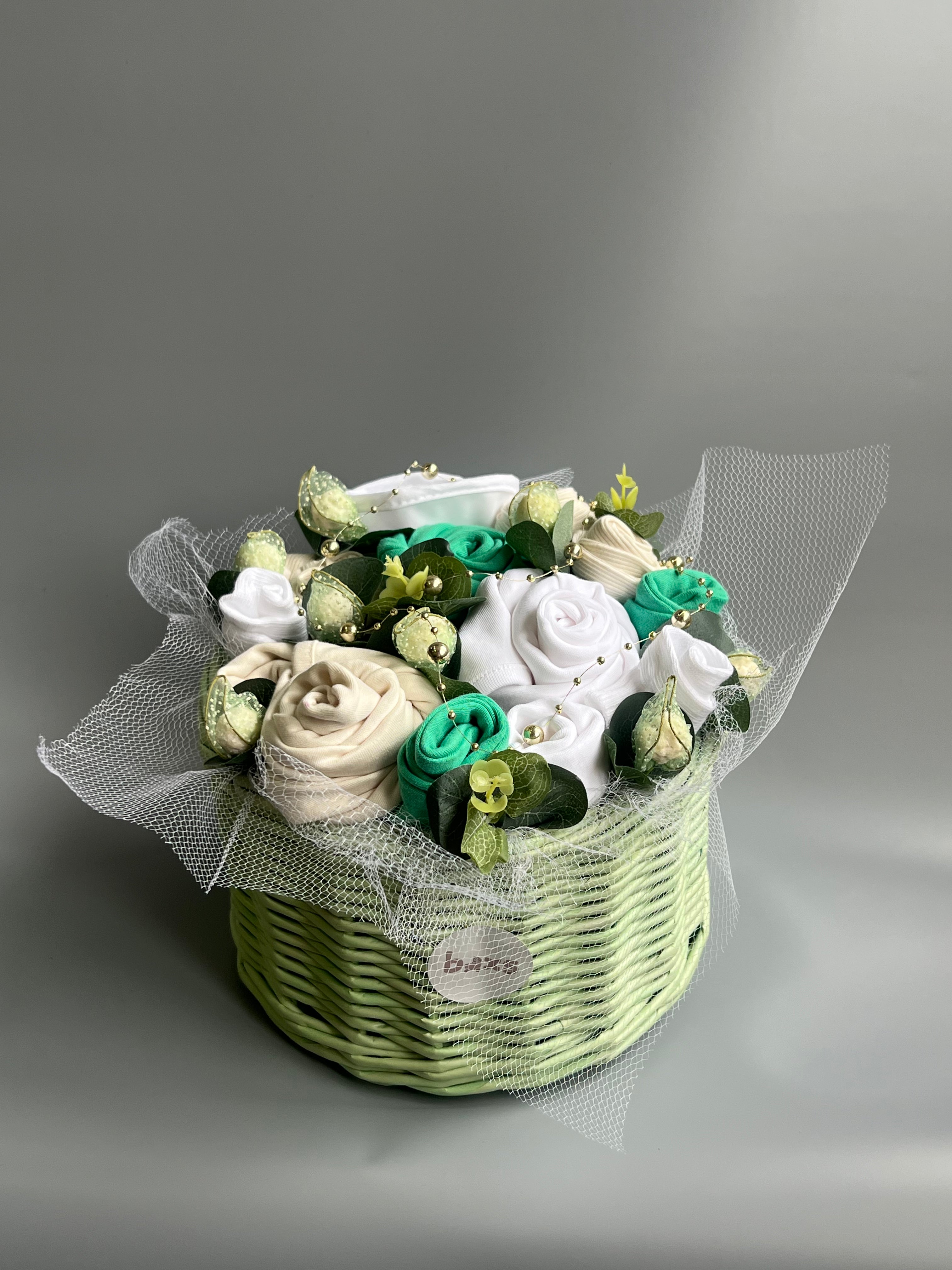 Green round basket